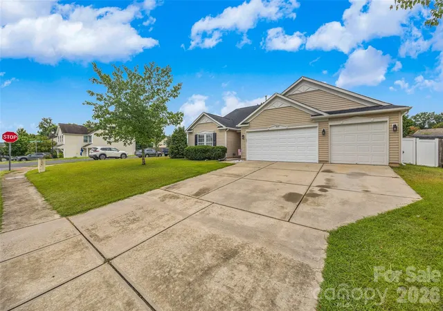 30th image of 5022 Meanna Dr, Clover, SC 29710 | MLS# 4407232