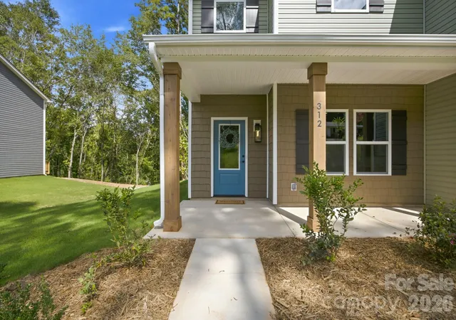 2nd image of 312 North St, Dallas, NC 28034 | MLS# 4407235