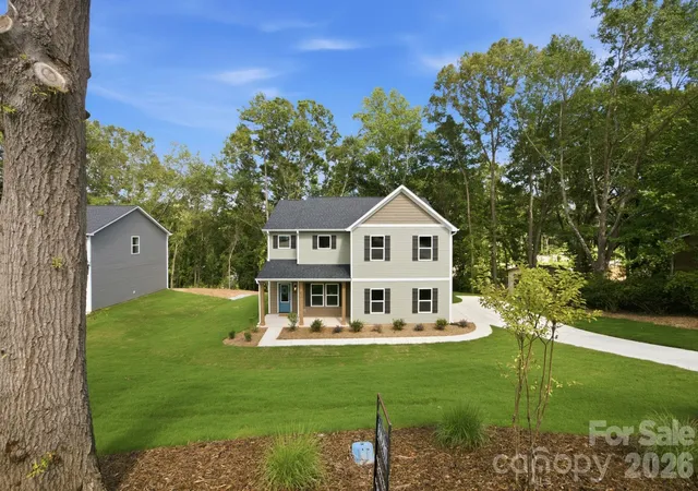 Photo 3 of Single family home for sale at 312 North St, Dallas, NC 28034 | MLS# 4407235 | Listing updated on 2026-08-26