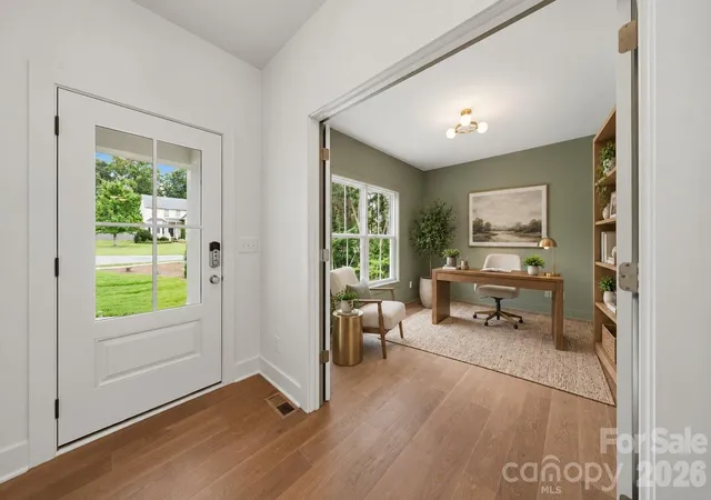 Photo 4 of Single family home for sale at 2311 Chateau Ct, Matthews, NC 28105 | MLS# 4407256 | Listing updated on 2026-10-05