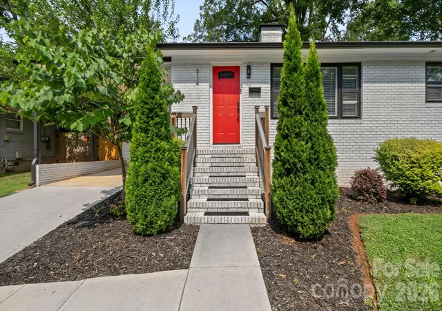 39th image of 914 Crestmere St, Charlotte, NC 28208 | MLS# 4407266