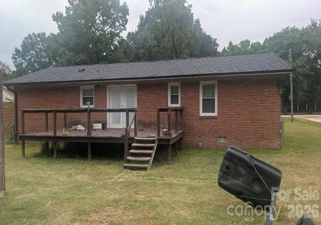 Photo 5 of Single family home for sale at 608 Catawba St, Chester, SC 29706 | MLS# 4407269 | Listing updated on 2026-08-14
