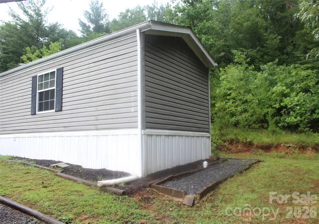 Photo 4 of Single family home for sale at 4951 Mount Olive Church Rd, Morganton, NC 28655 | MLS# 4407295 | Listing updated on 2026-09-04