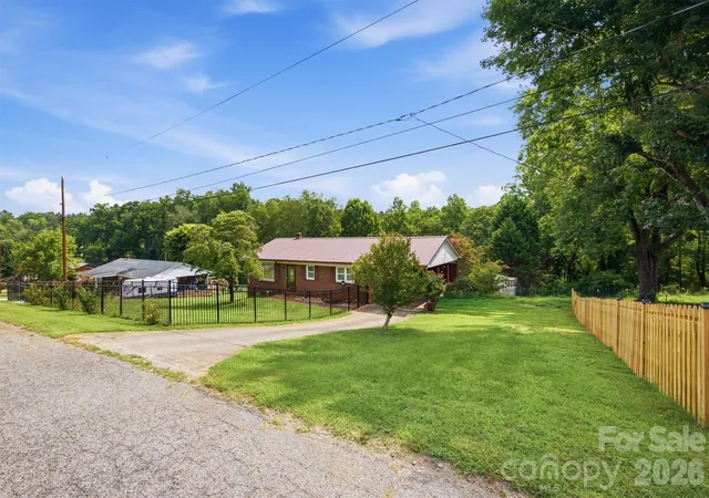 4th image of 1082 Maple St, Granite Falls, NC 28630 | MLS# 4407308