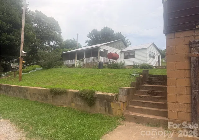 Photo 1 of Single family home for sale at 1920 Thickety Rd, Clyde, NC 28721 | MLS# 4407319 | Listing updated on 2026-08-04