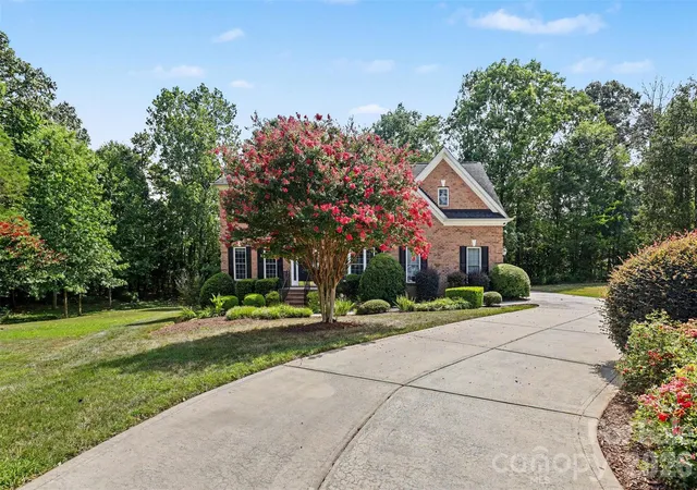 3rd image of 4523 Brent Wood Dr, Belmont, NC 28012 | MLS# 4407343