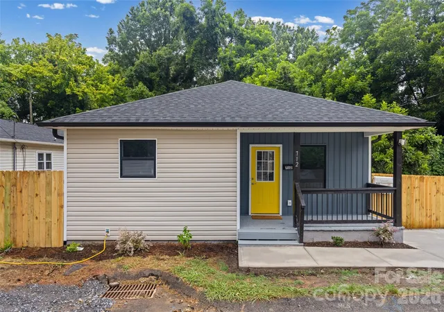 1st image of 712 Henry Ave, Gastonia, NC 28052 | MLS# 4407404