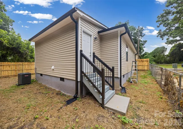 18th image of 712 Henry Ave, Gastonia, NC 28052 | MLS# 4407404