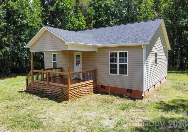 Photo 1 of Single family home for sale at 389 Michaels Rd, Mocksville, NC 27028 | MLS# 4407407 | Listing updated on 2026-07-24