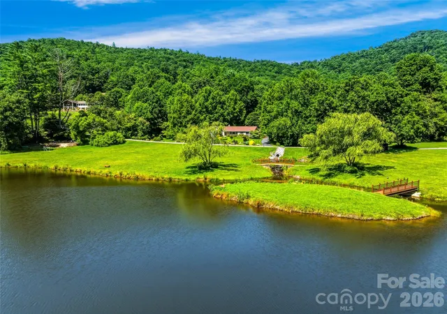 Photo 3 of Single family home for sale at 13 Ashley Rd, Asheville, NC 28805 | MLS# 4407414 | Listing updated on 2026-10-05