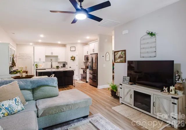 Photo 5 of Single family home for sale at 231 Wagon Rd, Mount Gilead, NC 27306 | MLS# 4407451 | Listing updated on 2026-08-20