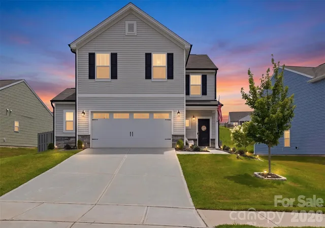 Photo 1 of Single family home for sale at 170 Batten Ridge Dr, Statesville, NC 28677 | MLS# 4407458 | Listing updated on 2026-08-15