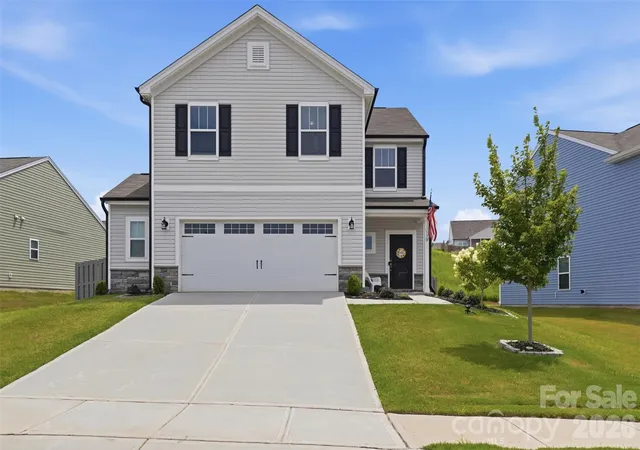 Photo 2 of Single family home for sale at 170 Batten Ridge Dr, Statesville, NC 28677 | MLS# 4407458 | Listing updated on 2026-08-15