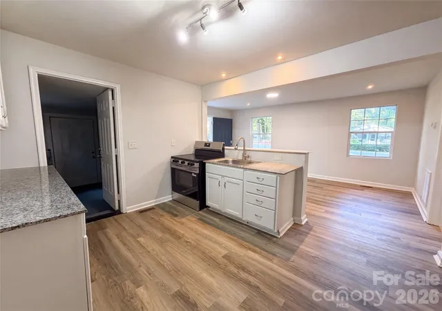 Photo 2 of Single family home for sale at 224 Avery St, Fort Mill, SC 29715 | MLS# 4407466 | Listing updated on 2026-09-22