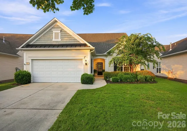 Photo 1 of Single family home for sale at 1040 Mesa Verde Dr, Fort Mill, SC 29707 | MLS# 4407477 | Listing updated on 2026-08-21
