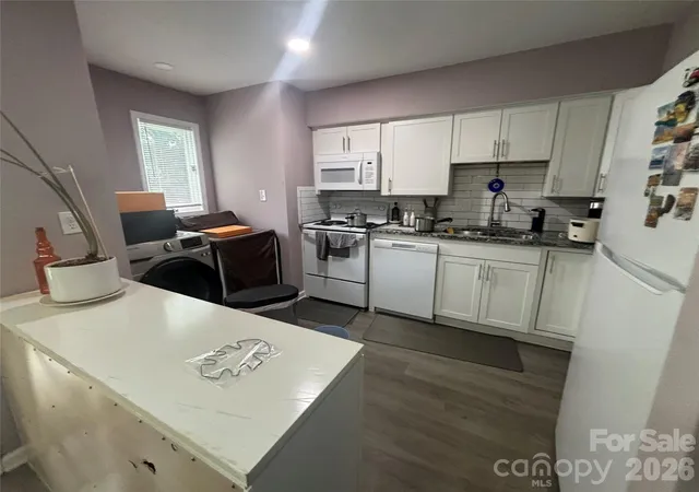 Photo 2 of Condo for sale at 1920 Countrymens Ct #2, Charlotte, NC 28210 | MLS# 4407483 | Listing updated on 2026-07-25