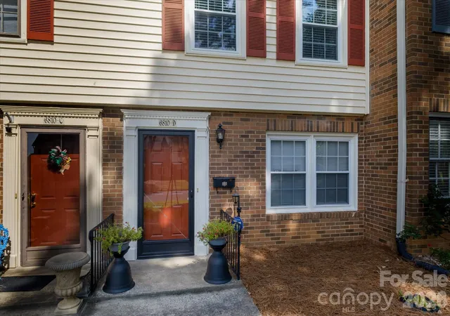Photo 2 of Condo for sale at 6810 Farmingdale Dr #D, Charlotte, NC 28212 | MLS# 4407486 | Listing updated on 2026-08-28