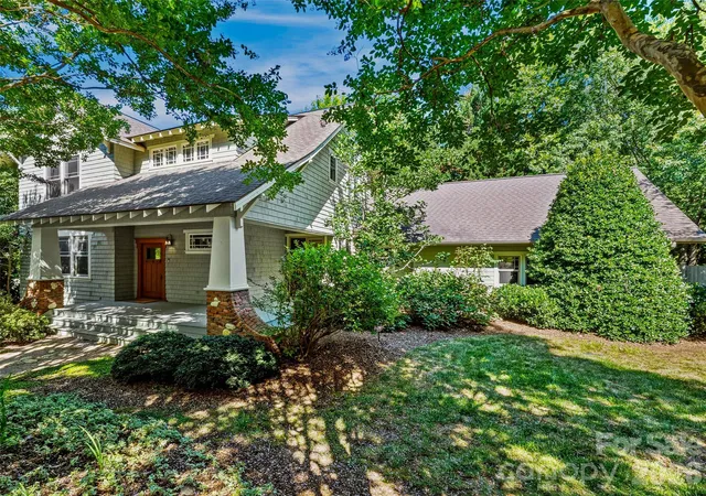 2nd image of 1606 Olmsted Dr, Asheville, NC 28803 | MLS# 4407499