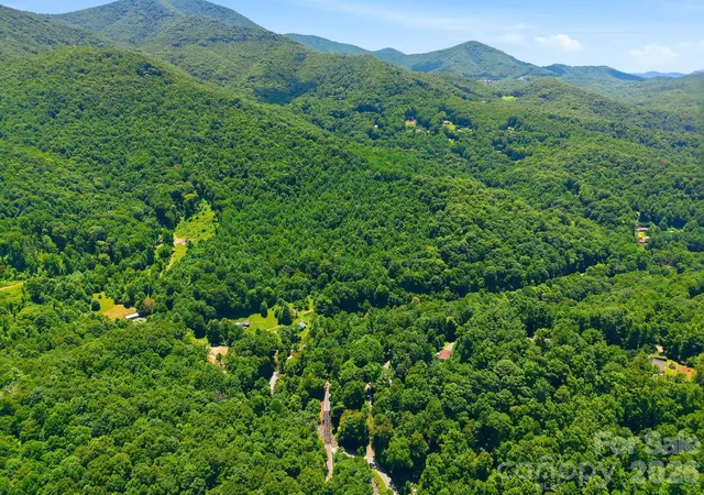 Photo 2 of Single family home for sale at 1158 Dark Ridge Rd, Sylva, NC 28779 | MLS# 4407503 | Listing updated on 2026-07-29