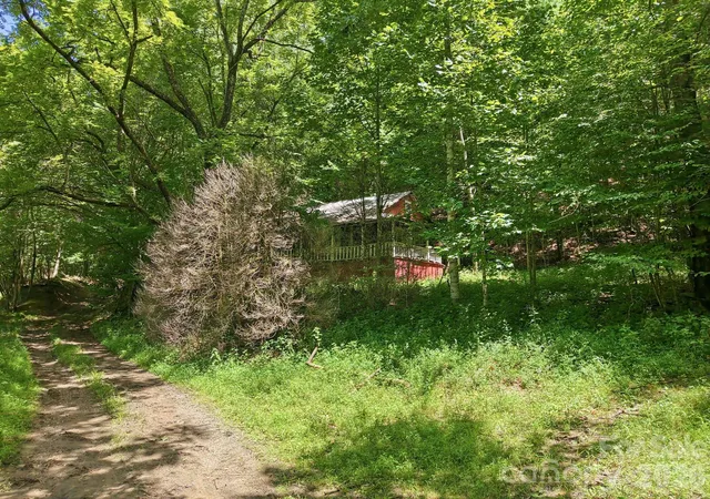 Photo 4 of Single family home for sale at 1158 Dark Ridge Rd, Sylva, NC 28779 | MLS# 4407503 | Listing updated on 2026-07-29