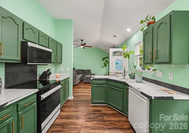 2nd image of 1906 Stonewyck Ave, Kannapolis, NC 28081 | MLS# 4407521