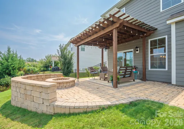 3rd image of 2073 Saddlebred Dr, Iron Station, NC 28080 | MLS# 4407522