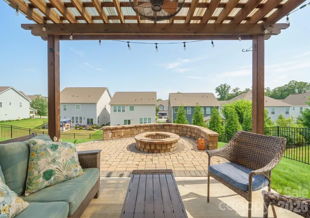 4th image of 2073 Saddlebred Dr, Iron Station, NC 28080 | MLS# 4407522