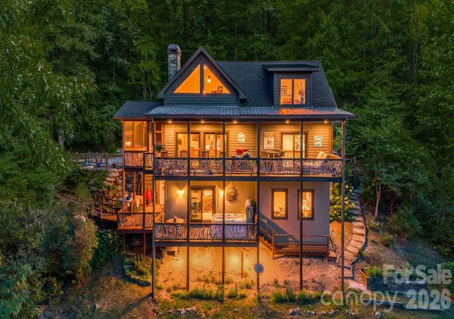 Photo 5 of Single family home for sale at 138 Bear Paw Dr, Brevard, NC 28712 | MLS# 4407523 | Listing updated on 2026-08-28