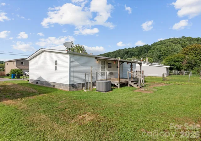 2nd image of 39 Spruce St, Waynesville, NC 28786 | MLS# 4407545