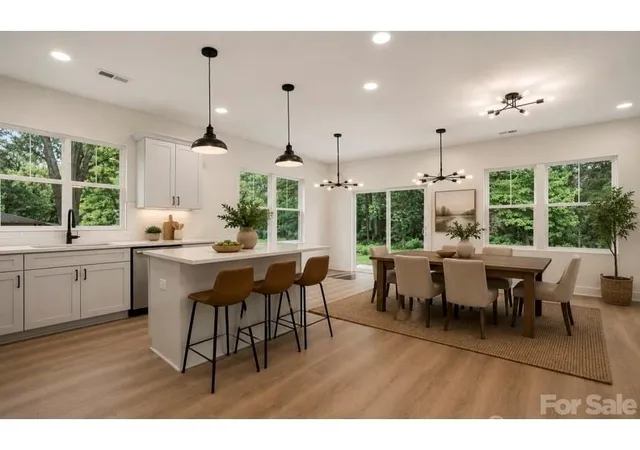 2nd image of 208 W Todd Ln #A & B, Charlotte, NC 28208 | MLS# 4407548