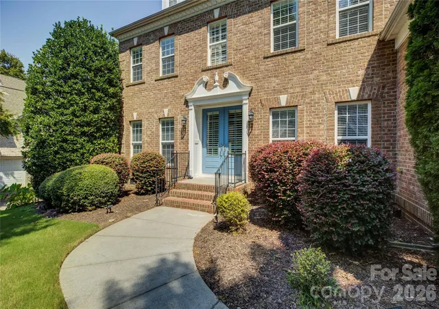 3rd image of 16815 Crosshaven Dr, Charlotte, NC 28278 | MLS# 4407553