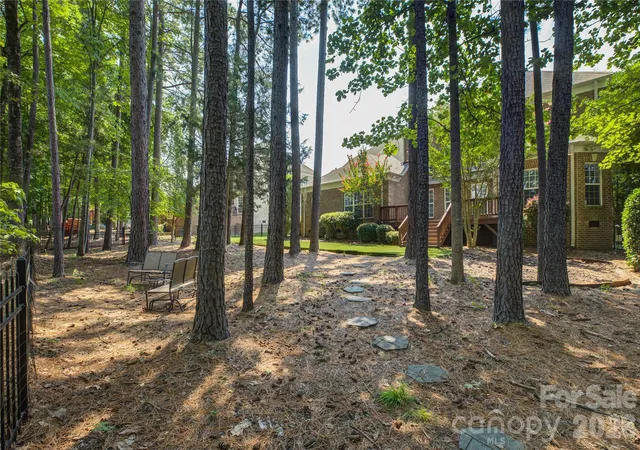 48th image of 16815 Crosshaven Dr, Charlotte, NC 28278 | MLS# 4407553