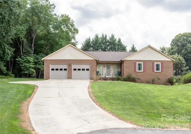 Photo 1 of Single family home for sale at 220 Sherwood Dr #22, Taylorsville, NC 28681 | MLS# 4407561 | Listing updated on 2026-08-31