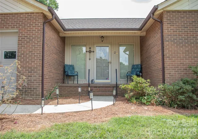 Photo 2 of Single family home for sale at 220 Sherwood Dr #22, Taylorsville, NC 28681 | MLS# 4407561 | Listing updated on 2026-08-31