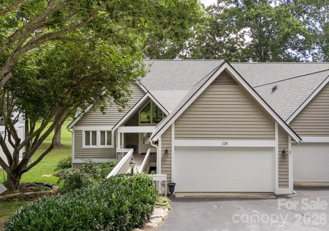 1st image of 128 Overlook Dr, Flat Rock, NC 28731 | MLS# 4407562