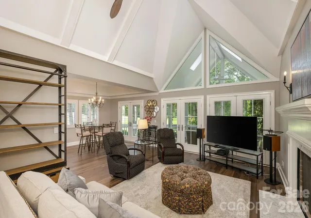 5th image of 128 Overlook Dr, Flat Rock, NC 28731 | MLS# 4407562