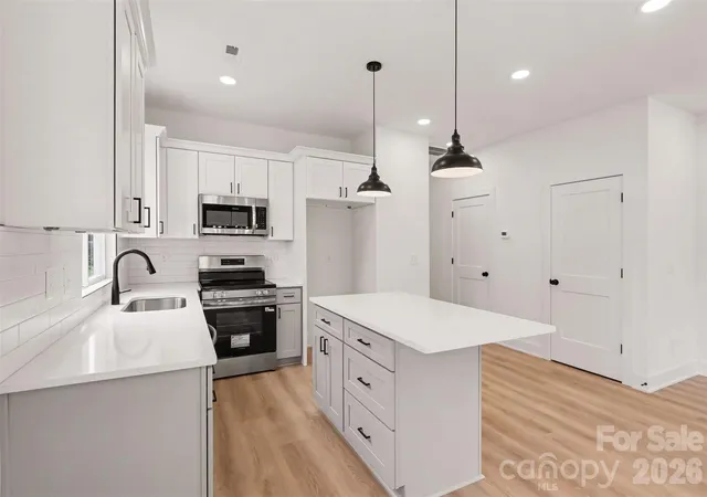 Photo 4 of House for sale at 206 W Todd Ln #A & B, Charlotte, NC 28208 | MLS# 4407563 | Listing updated on 2026-09-27