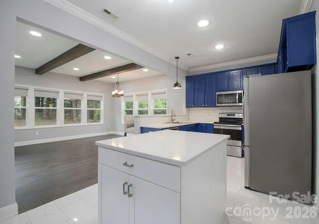 Photo 2 of Single family home for sale at 1573 Wilburn Park Ln Nw, Charlotte, NC 28269 | MLS# 4407565 | Listing updated on 2026-09-29