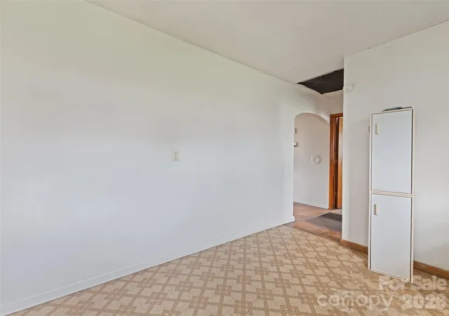 Photo 3 of Single family home for sale at 57 Spruce St, Waynesville, NC 28786 | MLS# 4407581 | Listing updated on 2026-10-02