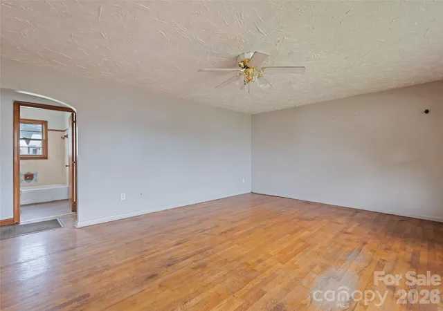 Photo 4 of Single family home for sale at 57 Spruce St, Waynesville, NC 28786 | MLS# 4407581 | Listing updated on 2026-10-02