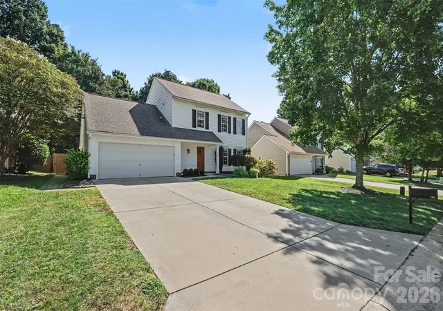 Photo 3 of Single family home for sale at 138 Nahcotta Dr, Mooresville, NC 28115 | MLS# 4407594 | Listing updated on 2026-09-14
