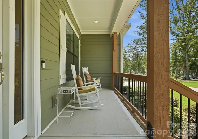 Photo 3 of Single family home for sale at 574 Shepherd Ln, Clover, SC 29710 | MLS# 4407603 | Listing updated on 2026-09-02