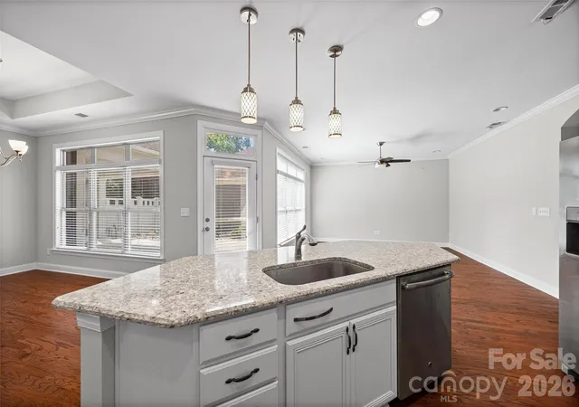 Photo 4 of Single family home for sale at 1140 Avalon Pl, Matthews, NC 28104 | MLS# 4407609 | Listing updated on 2026-09-04