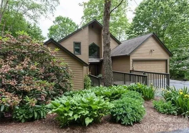 Photo 1 of Sale Pending at 91 Brandy Run Rd, Burnsville, NC 28714 | MLS# 4407629 | Listing updated on 2026-07-29
