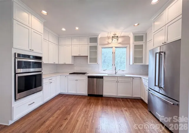 2nd image of 18805 Boundary Oaks Ct, Davidson, NC 28036 | MLS# 4407632