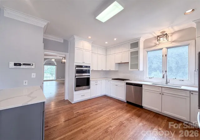 3rd image of 18805 Boundary Oaks Ct, Davidson, NC 28036 | MLS# 4407632