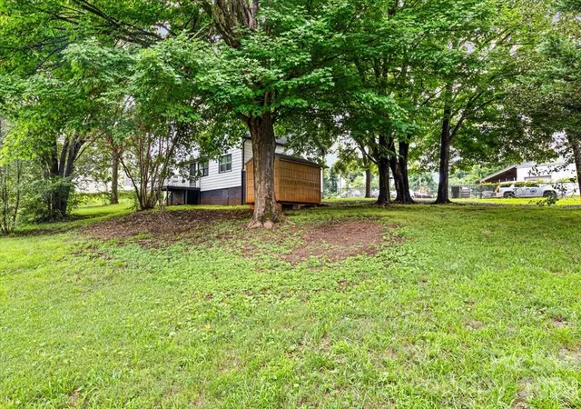 27th image of 1921 4th St Sw #83, Hickory, NC 28602 | MLS# 4407639