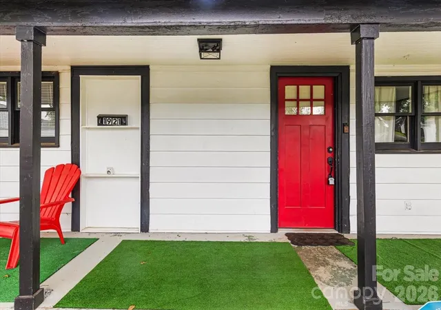 Photo 3 of Single family home for sale at 1921 4th Street SW #83, Hickory, NC 28602 | MLS# 4407639 | Listing updated on 2026-08-03