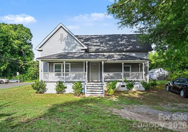 Photo 1 of Single family home for sale at 420 Clegg St, Shelby, NC 28150 | MLS# 4407660 | Listing updated on 2026-08-30