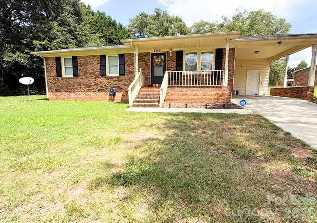 1st image of 2109 Fernwood Dr, Shelby, NC 28152 | MLS# 4407672